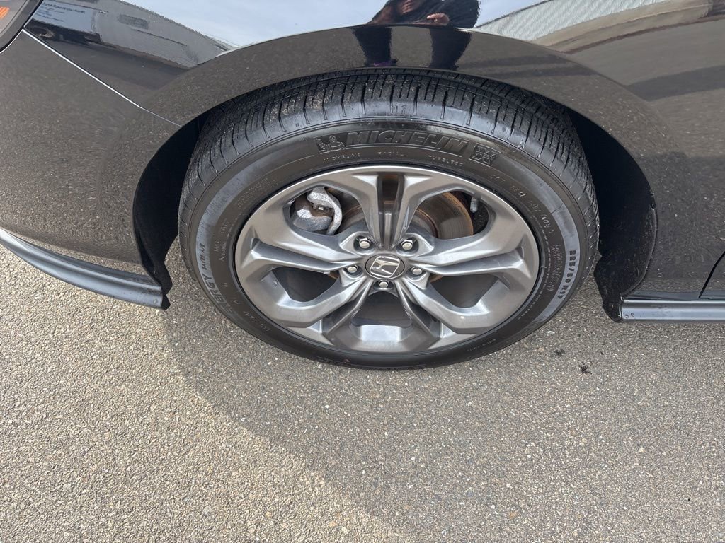 Used 2023 Honda Accord EX image 32