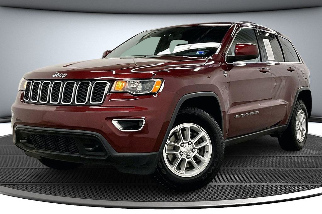 Used 2020 Jeep Grand Cherokee Laredo AWD/4WD image 3