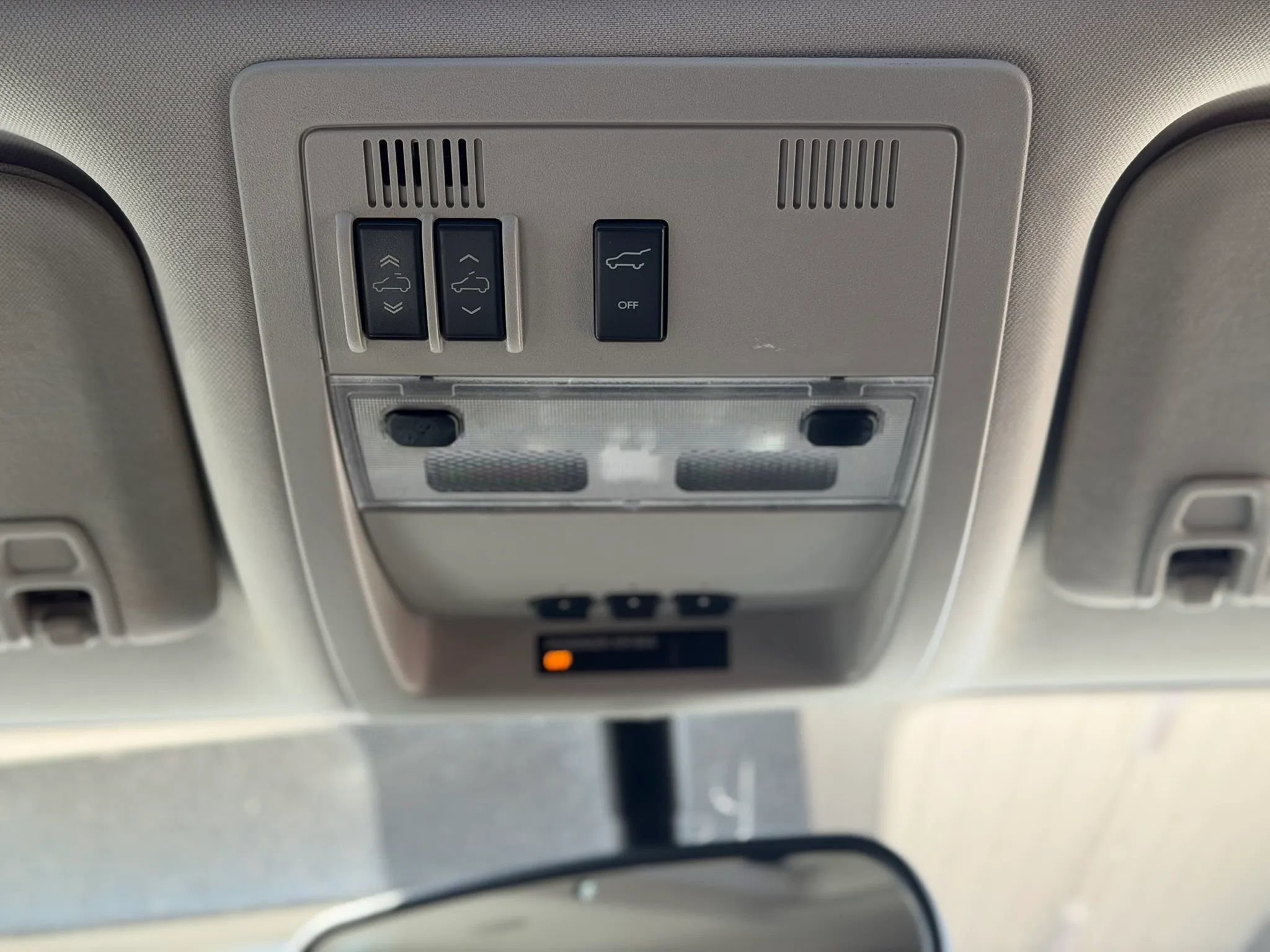 Used 2013 Chevrolet Tahoe LTZ image 35