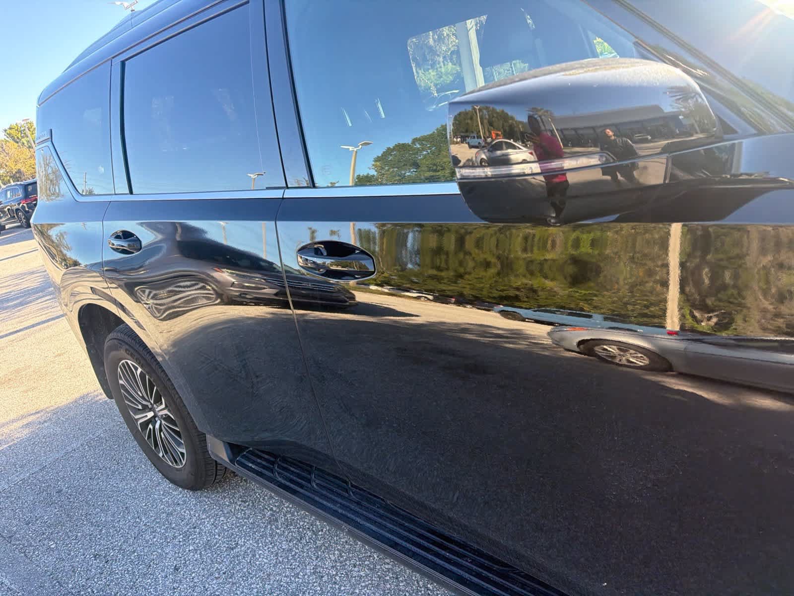 Used 2025 Nissan Armada SL w/ Captain's Chari Seat Package AWD/4WD image 25