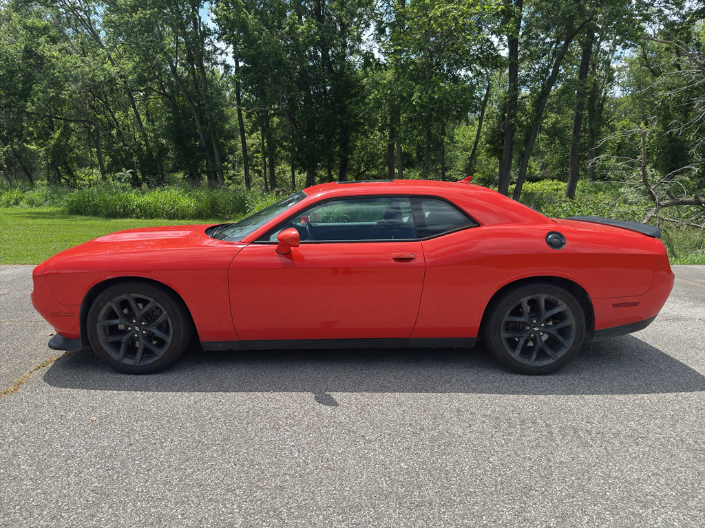 Used 2019 Dodge Challenger GT w/ Driver Convenience Group RWD image 3