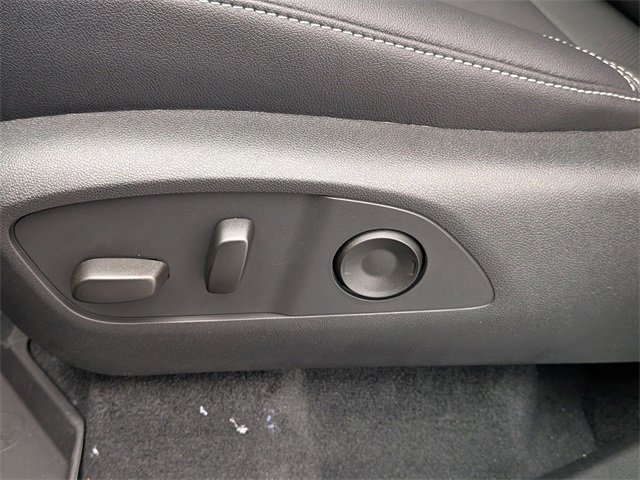 New 2026 Chevrolet Traverse LT w/ LPO, Floor Liner Package image 15