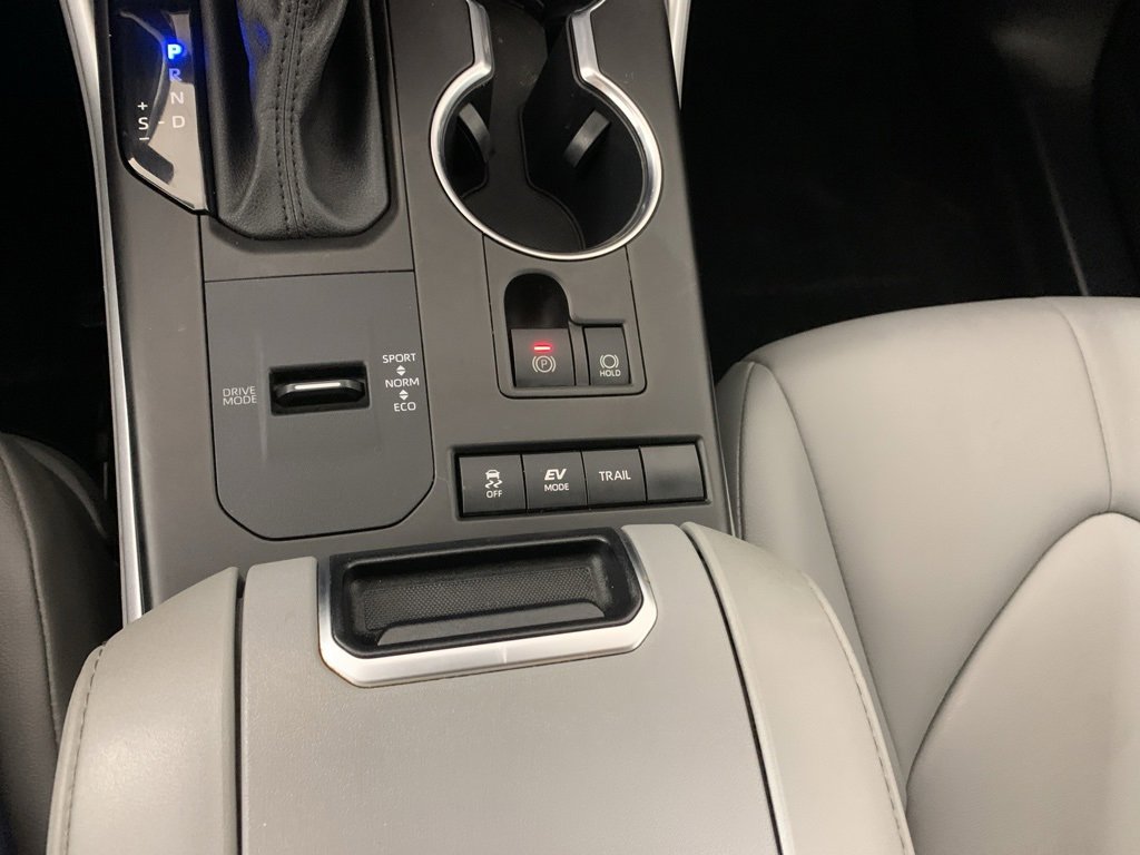 Used 2021 Toyota Highlander XLE image 13