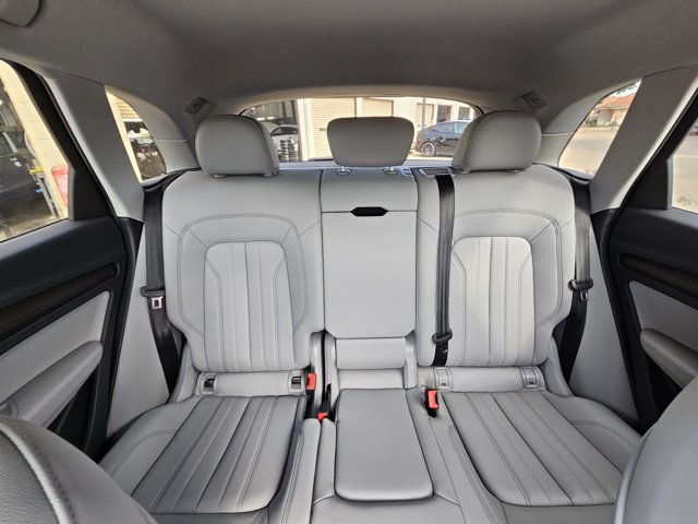 Used 2021 Audi Q5 2.0T Premium w/ Convenience Package AWD/4WD image 15