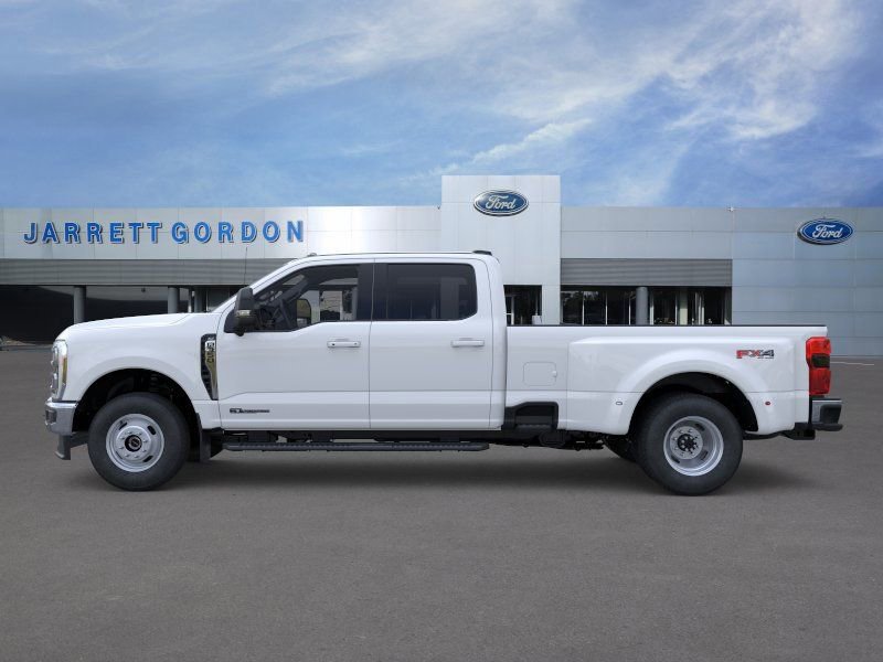 New 2026 Ford F350 XLT w/ XLT Premium Package AWD/4WD image 3