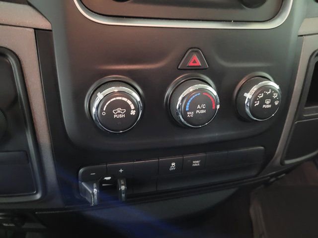 Used 2017 RAM 1500 ST w/ SXT Appearance Group image 32