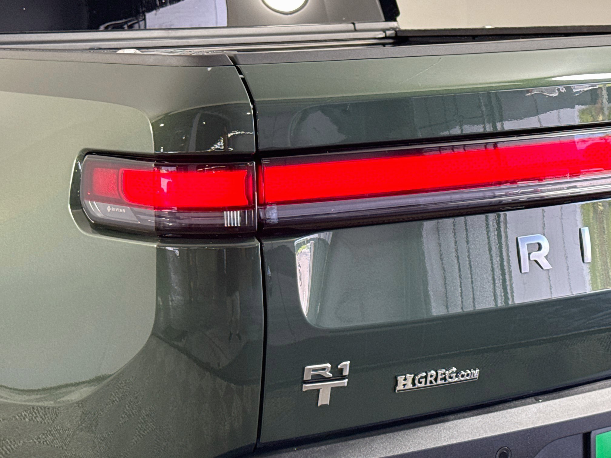 Used 2024 Rivian R1T Adventure AWD/4WD image 35