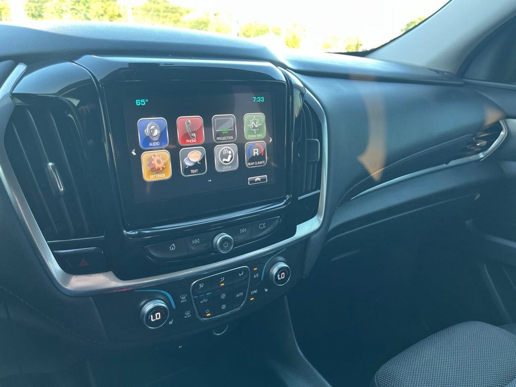 Used 2019 Chevrolet Traverse LT FWD image 19