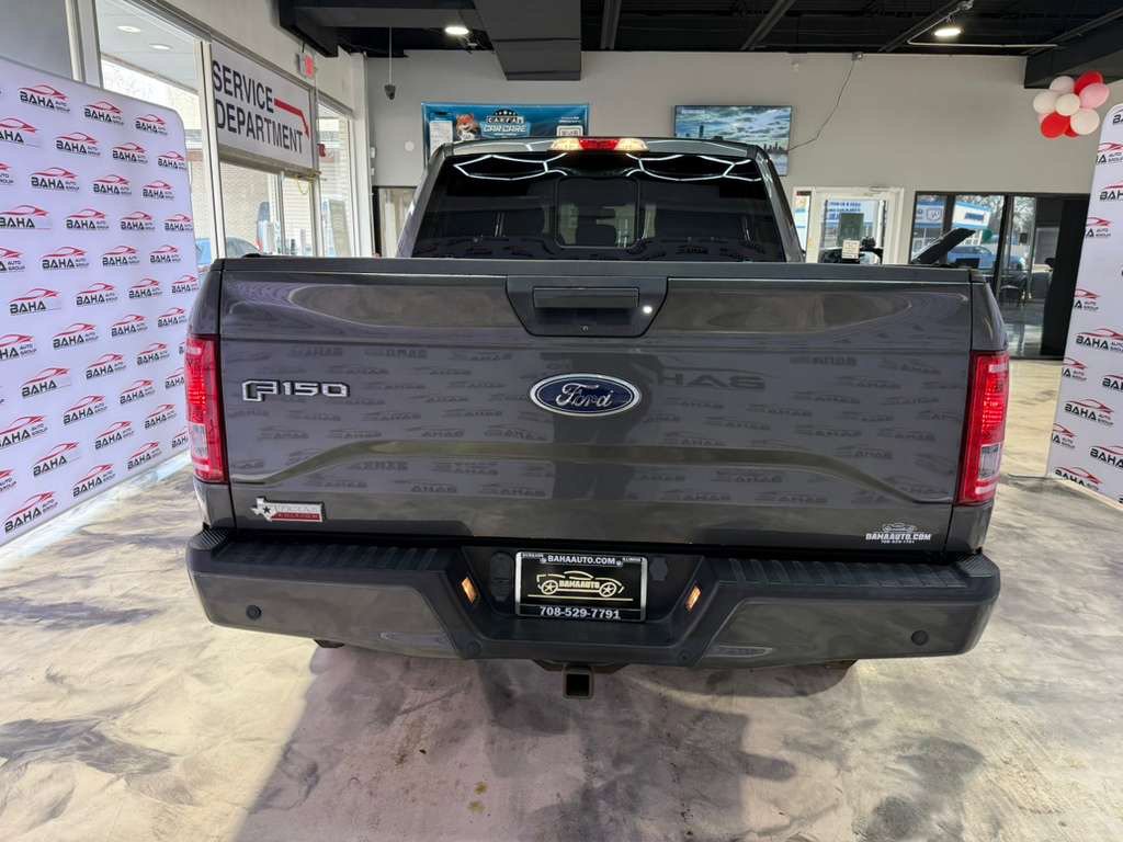 Used 2017 Ford F150 XLT w/ Equipment Group 302A Luxury image 10