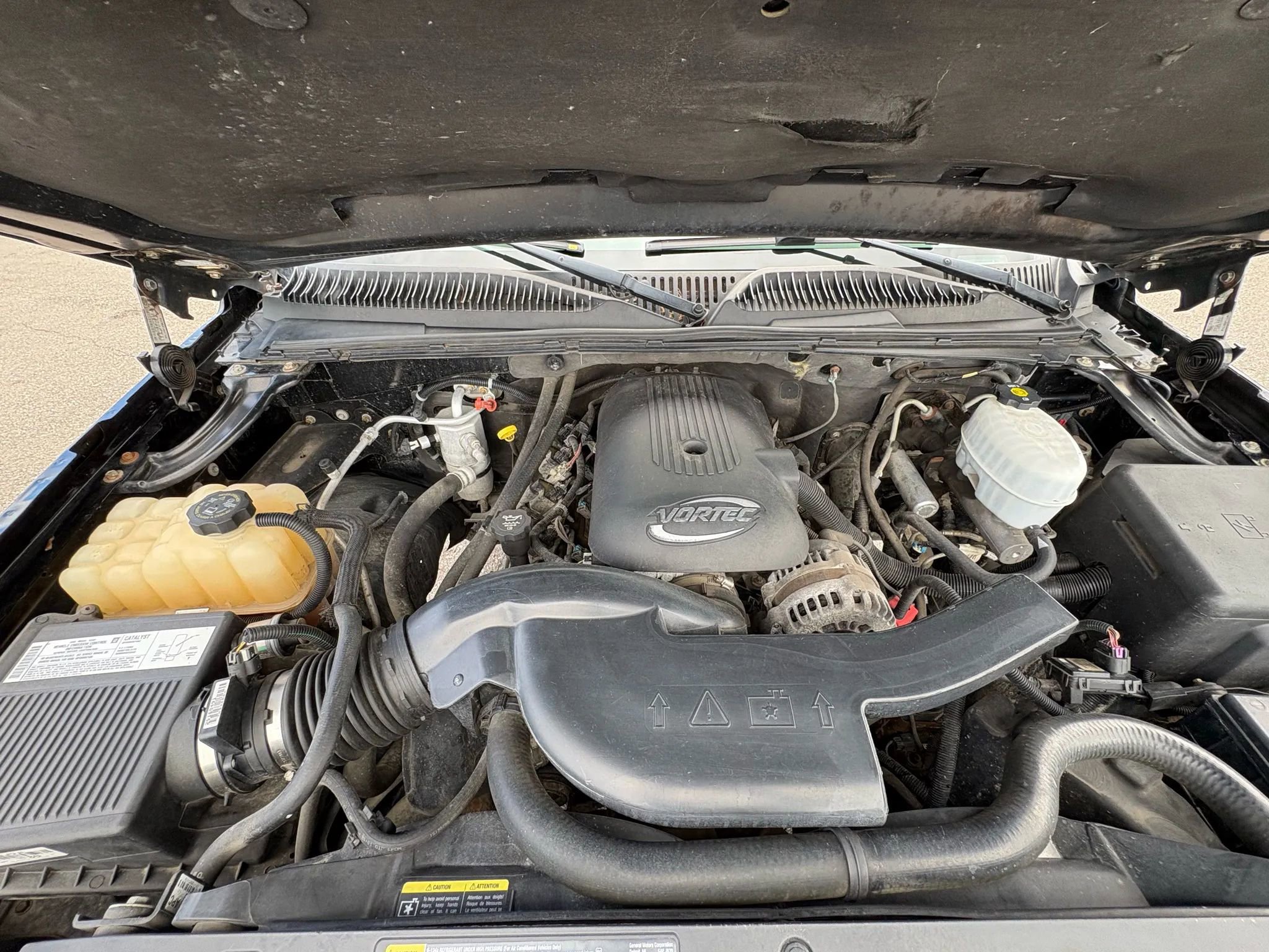 Used 2005 Chevrolet Avalanche Z71 w/ Preferred Equipment Group AWD/4WD image 33