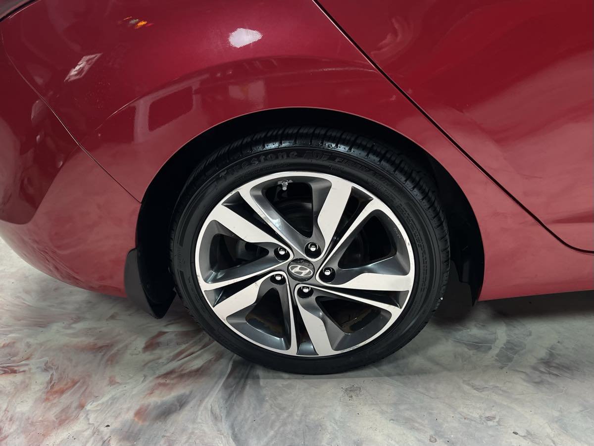 Used 2016 Hyundai Elantra Limited FWD image 32
