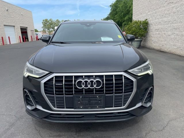 Used 2020 Audi Q3 2.0T Premium Plus w/ Premium Plus Package image 2