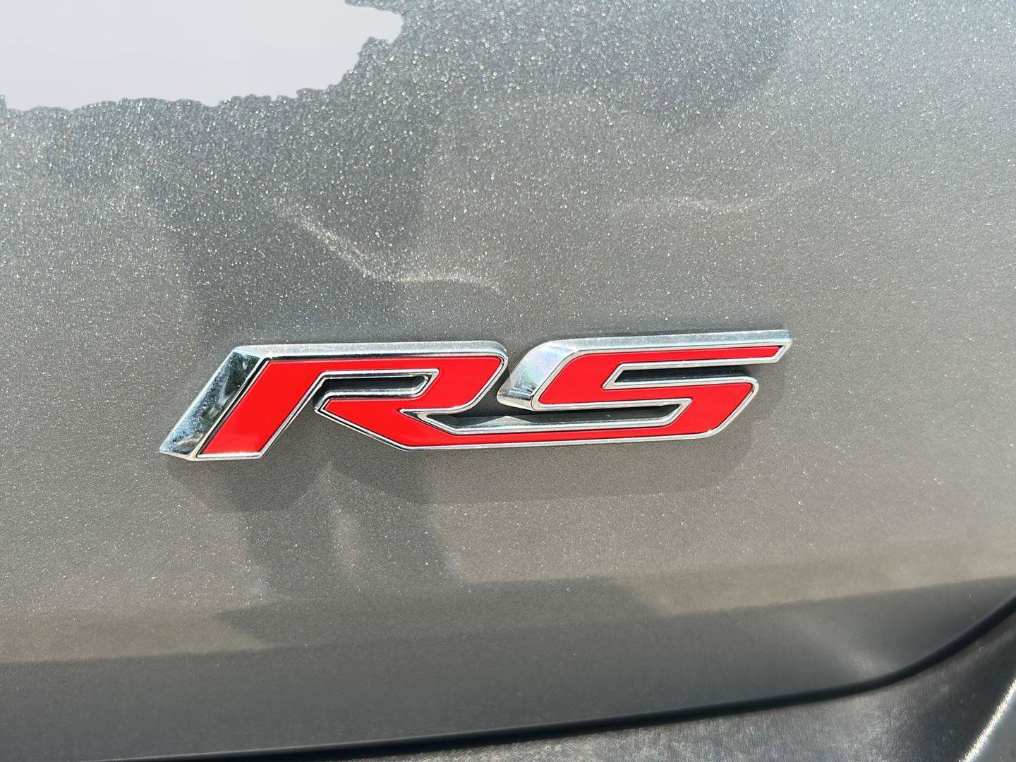 Used 2023 Chevrolet Traverse RS w/ LPO, Floor Liner Package AWD/4WD image 32