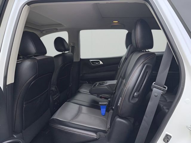 Used 2019 Nissan Pathfinder SL image 14