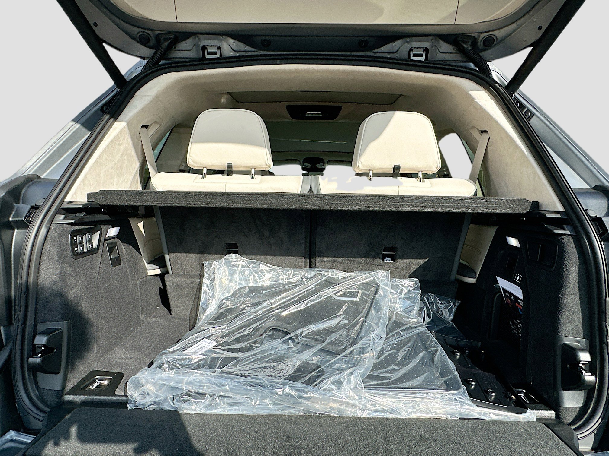 New 2026 BMW X7 M60i image 21