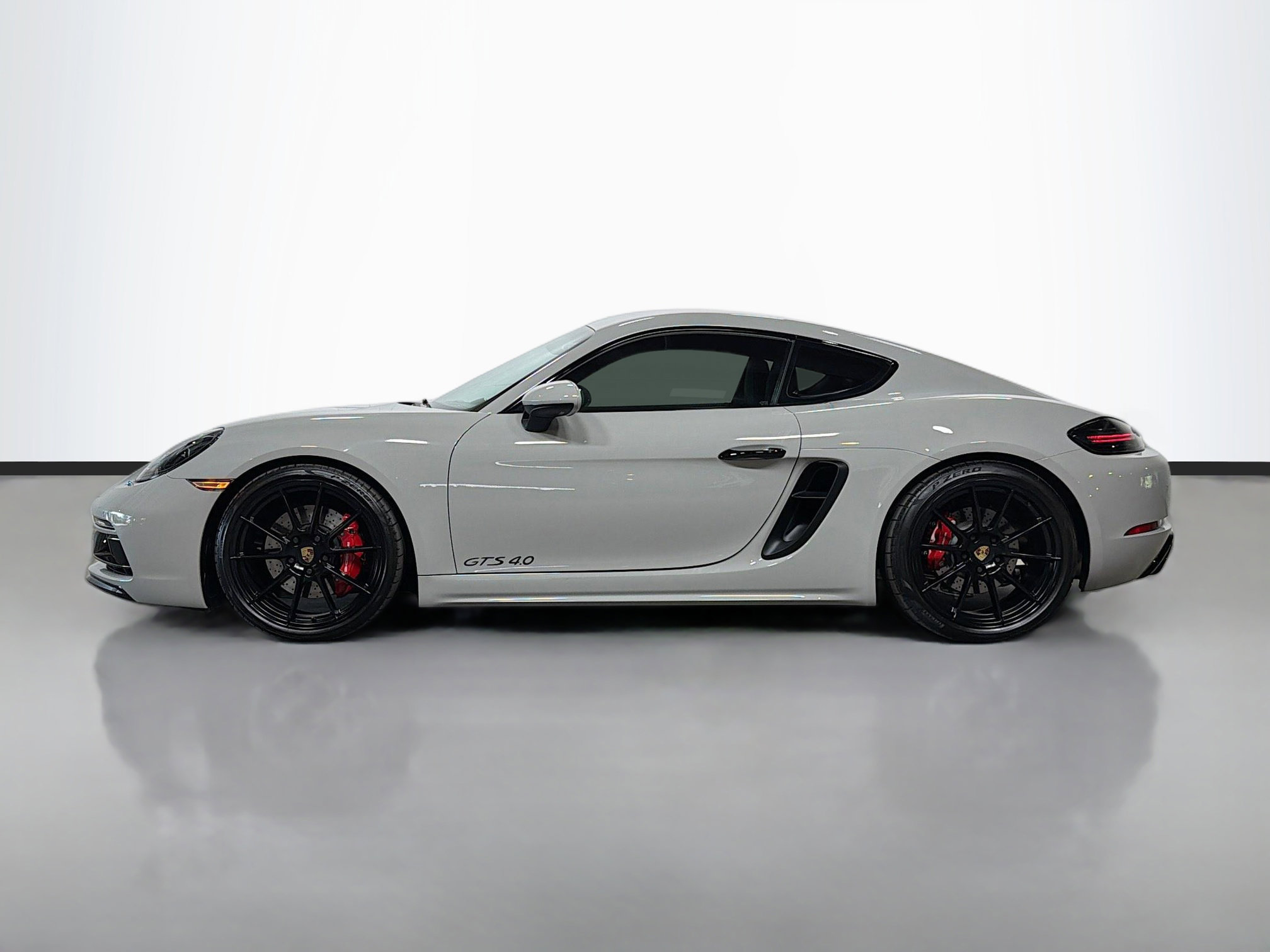 Used 2024 Porsche 718 Cayman GTS image 6