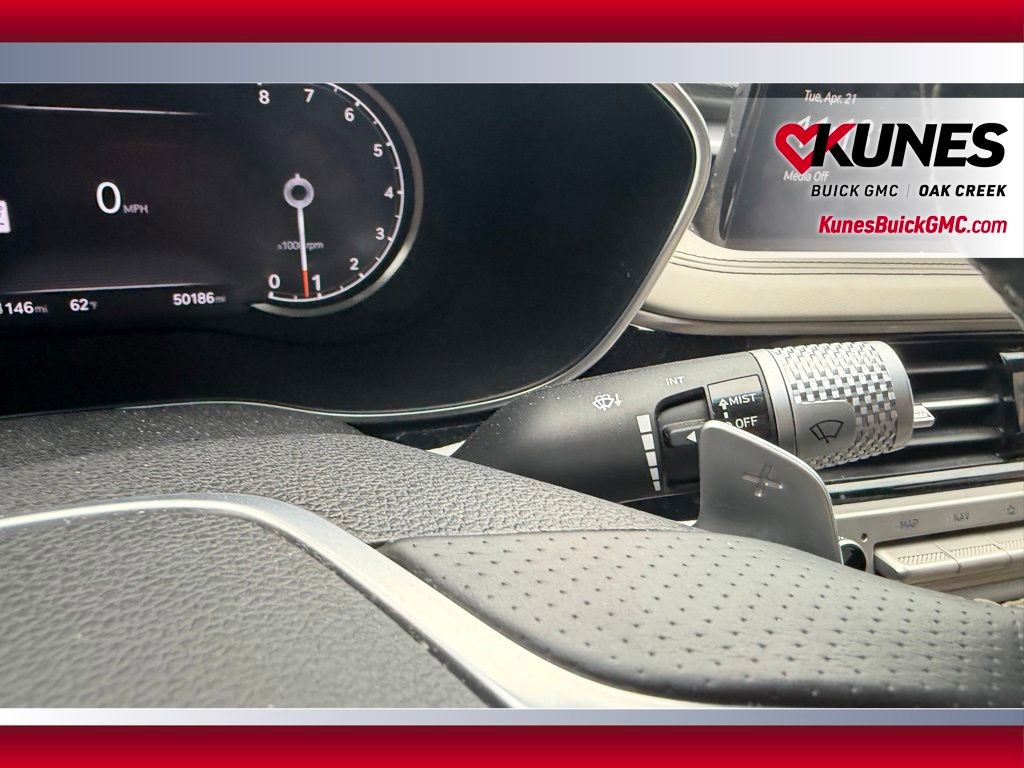 Used 2025 Genesis G70 2.5T AWD/4WD image 14