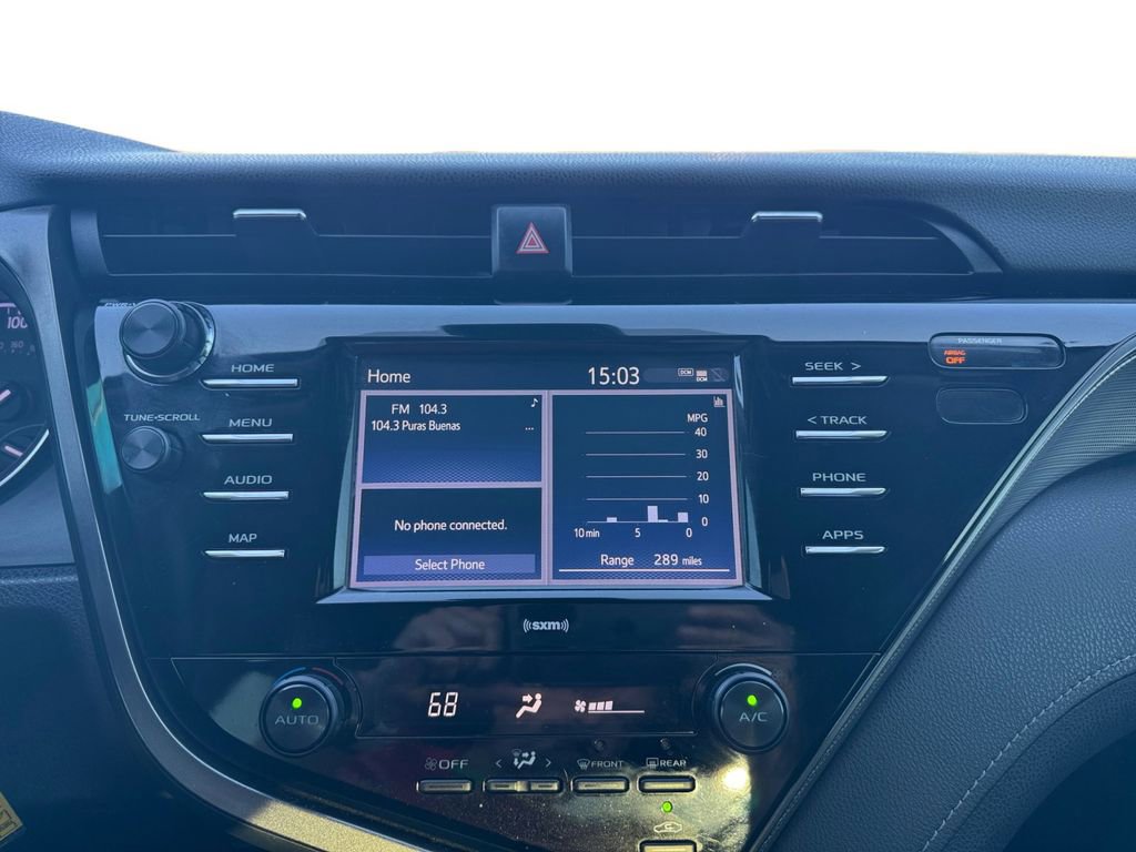 Used 2020 Toyota Camry SE image 19