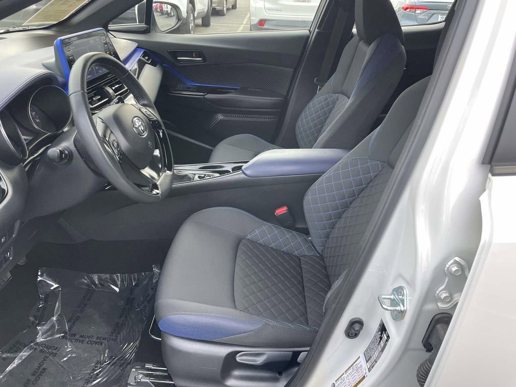 Used 2021 Toyota C-HR XLE image 29