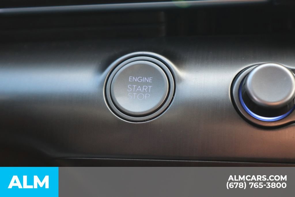 Used 2025 Hyundai Kona SEL image 31