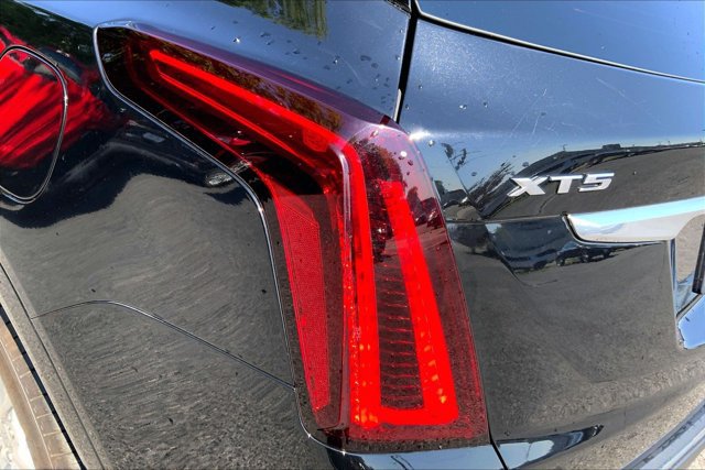Used 2024 Cadillac XT5 Luxury AWD/4WD image 28