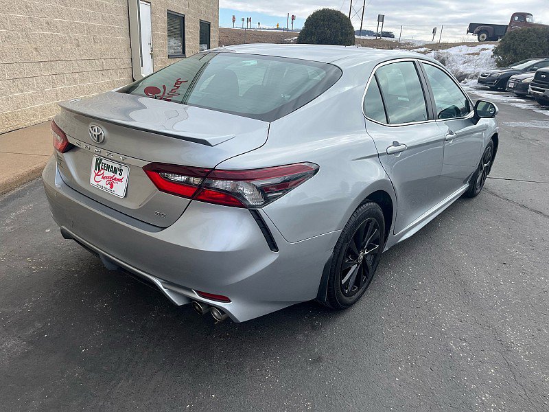 Used 2021 Toyota Camry SE FWD image 7