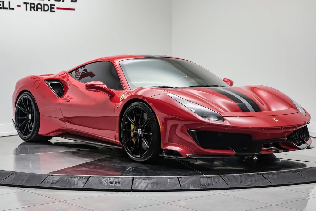 Used 2019 Ferrari 488 Pista Coupe RWD image 3