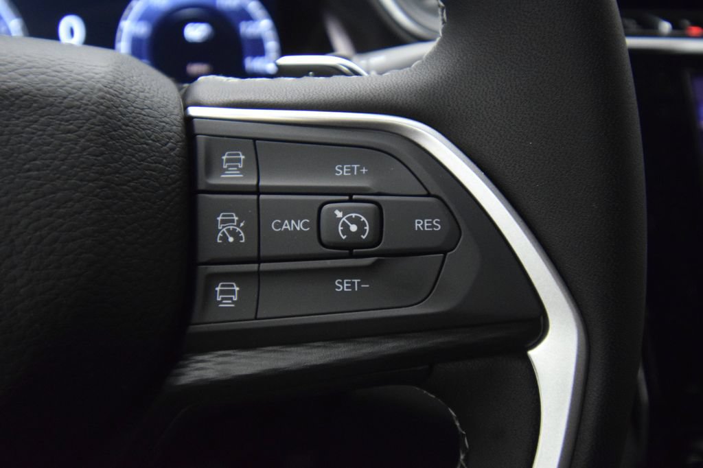 New 2026 Jeep Grand Cherokee L Laredo AWD/4WD image 24
