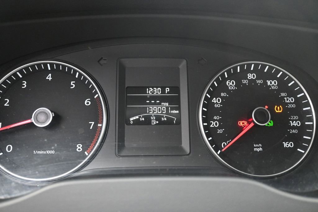 Used 2014 Volkswagen Jetta SE FWD image 14