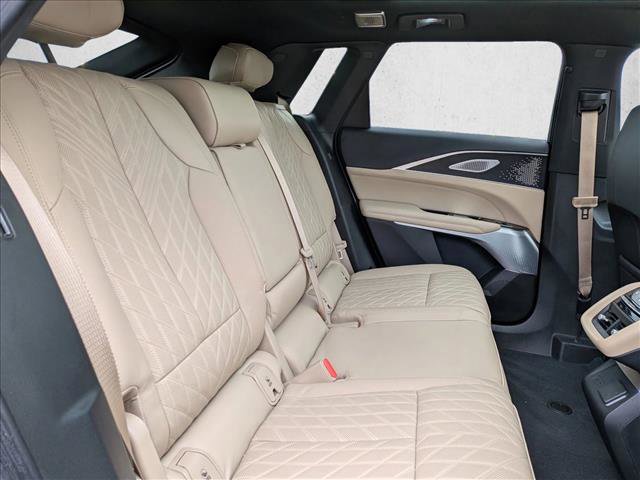 Used 2026 Cadillac Lyriq V image 22