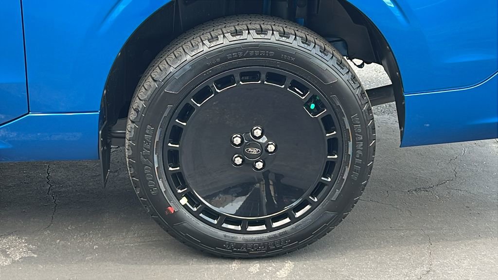 New 2025 Ford Maverick Lobo image 11