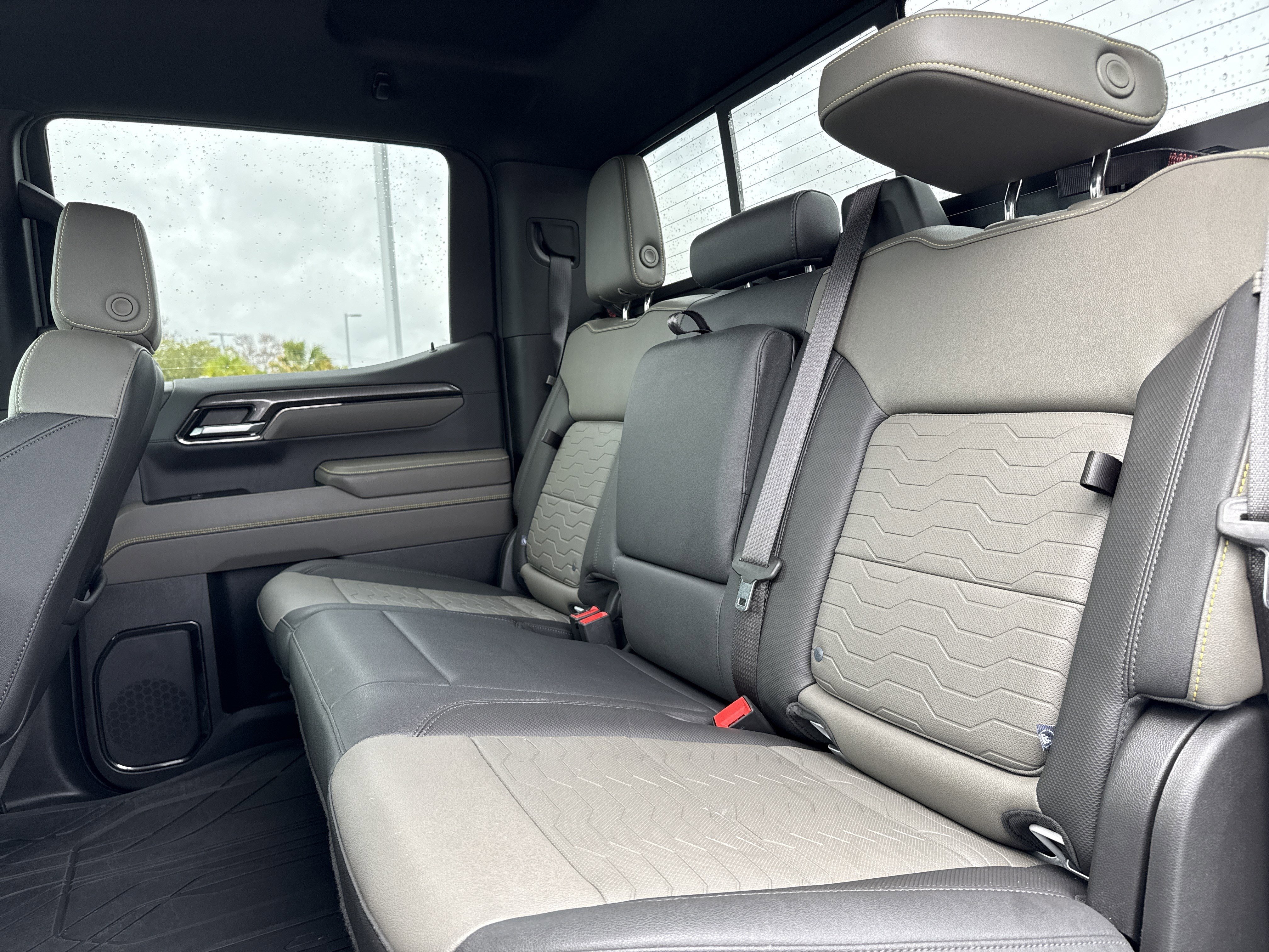 Used 2024 Chevrolet Silverado 1500 ZR2 w/ Technology Package image 30