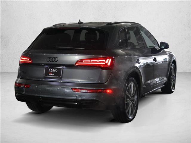 Used 2024 Audi Q5 e Prestige w/ Prestige Package image 5