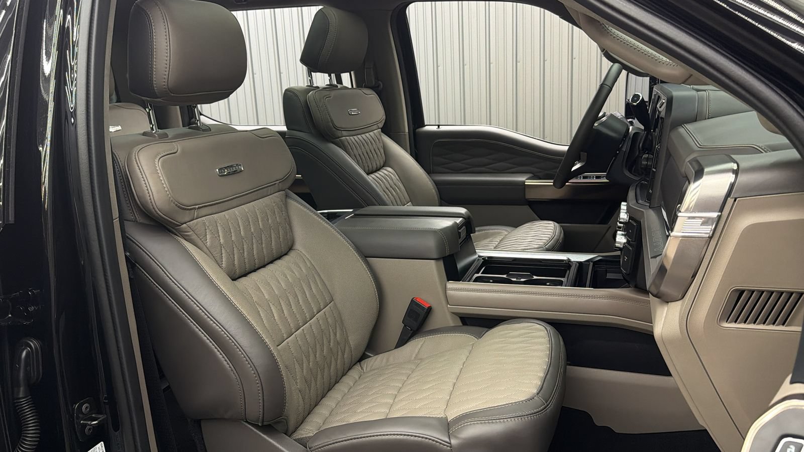 Used 2026 Ford F450 Platinum w/ Platinum Plus Package AWD/4WD image 42