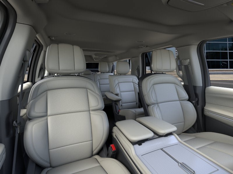 New 2026 Lincoln Navigator L Premier AWD/4WD image 10