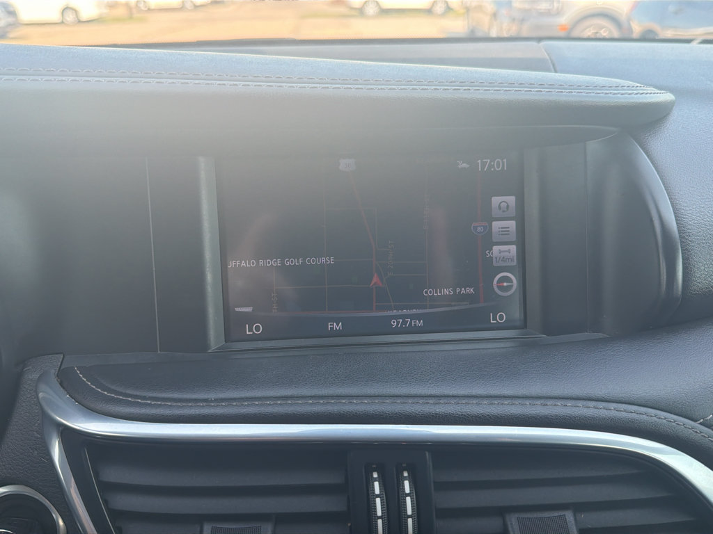 Used 2018 INFINITI QX30 Premium w/ Navigation Package AWD/4WD image 22