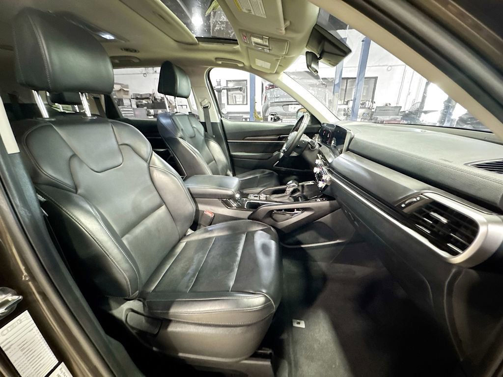 Used 2025 Kia Telluride S AWD/4WD image 31