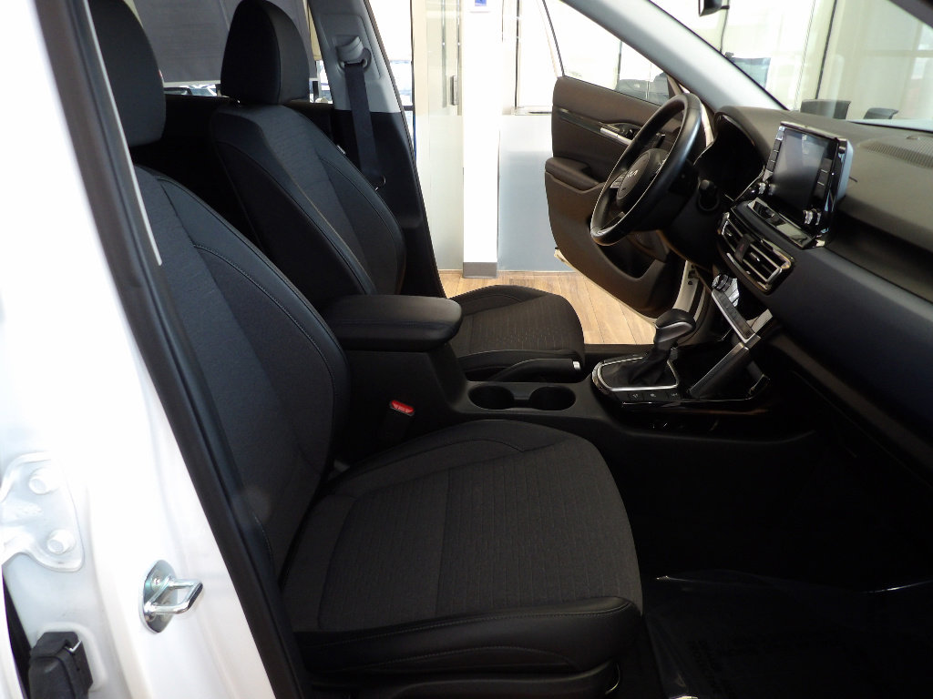 Used 2023 Kia Seltos S image 14