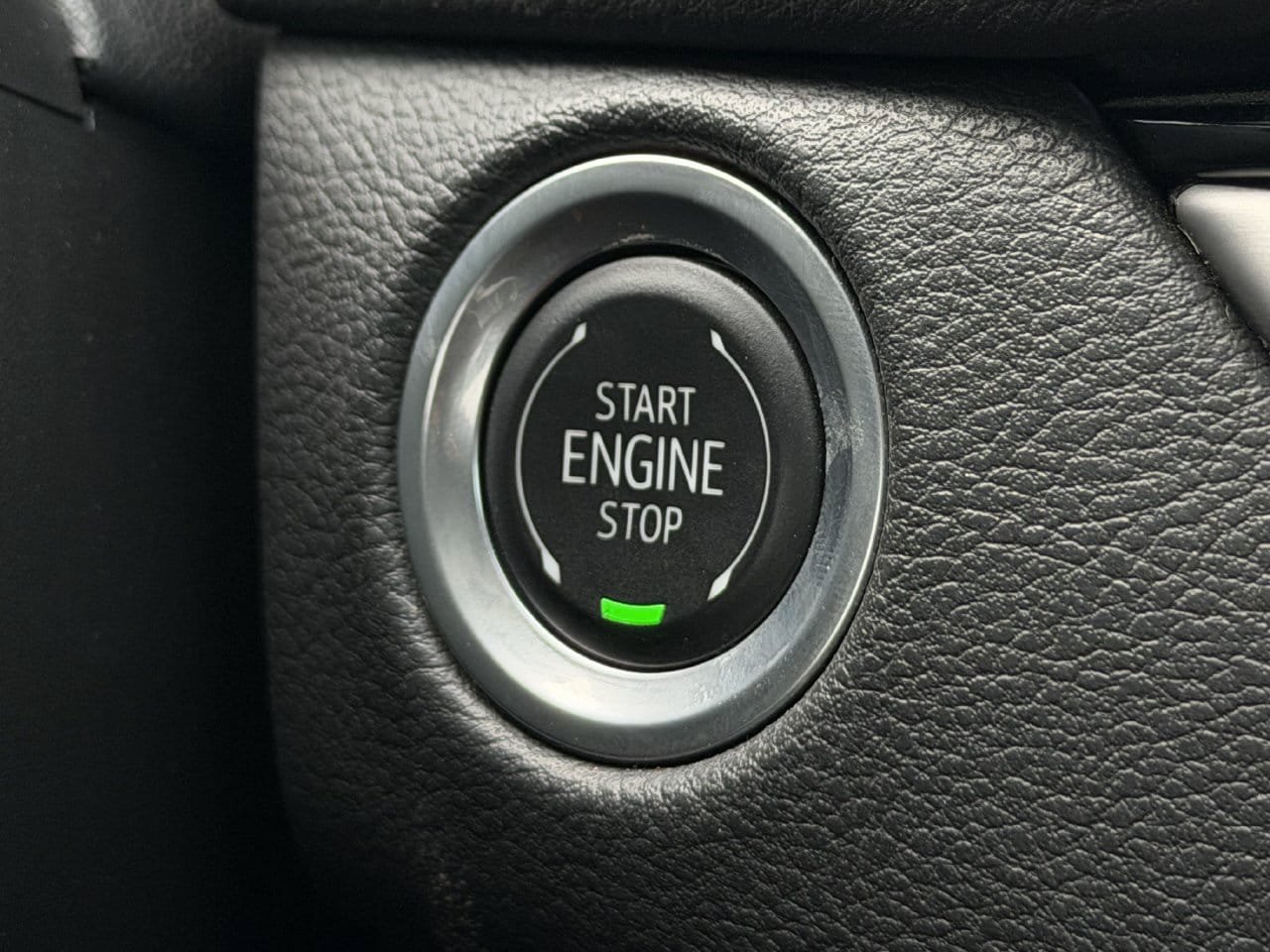 Used 2024 Cadillac XT4 Sport FWD image 20