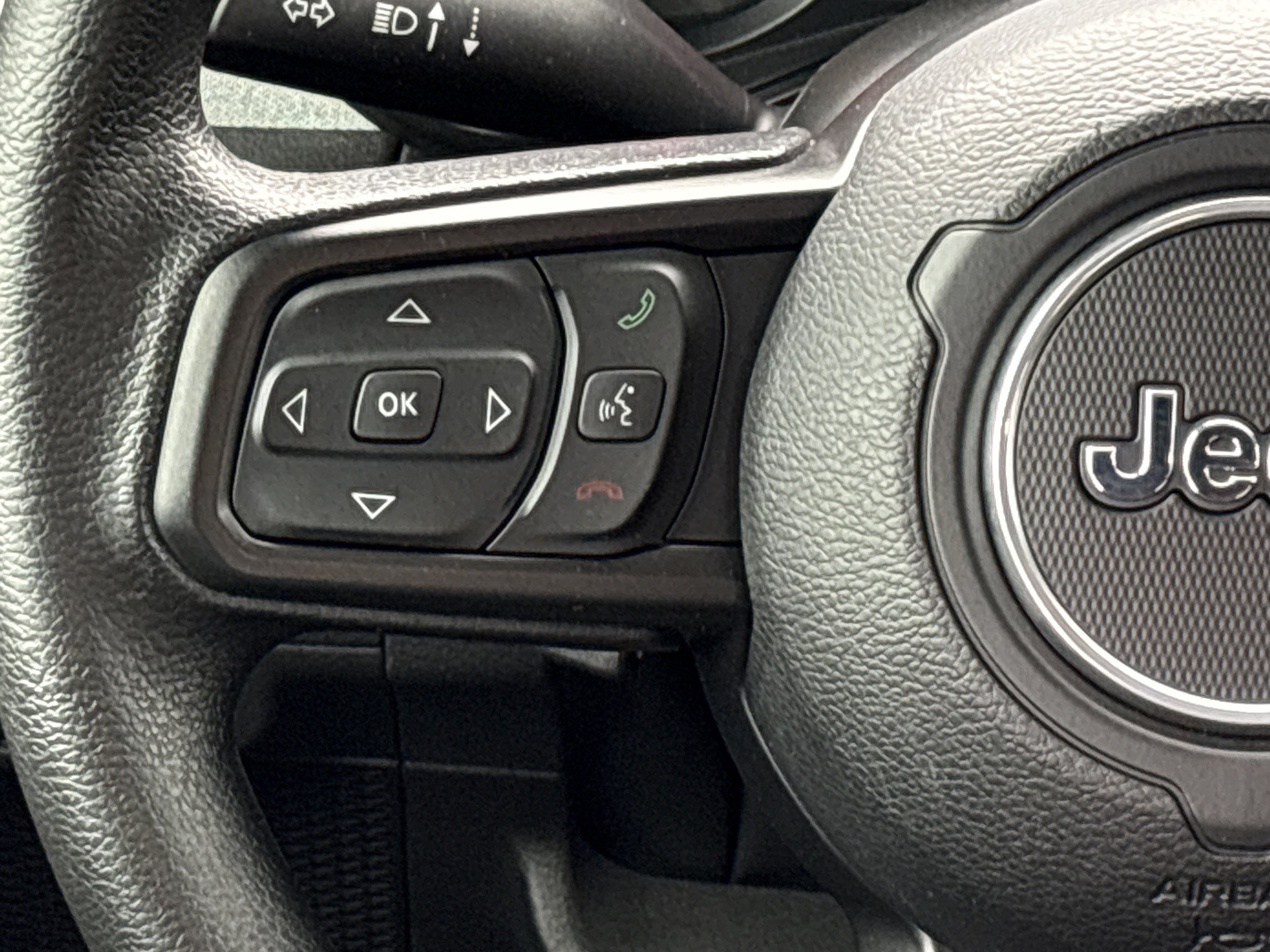 Certified 2025 Jeep Gladiator Nighthawk image 21