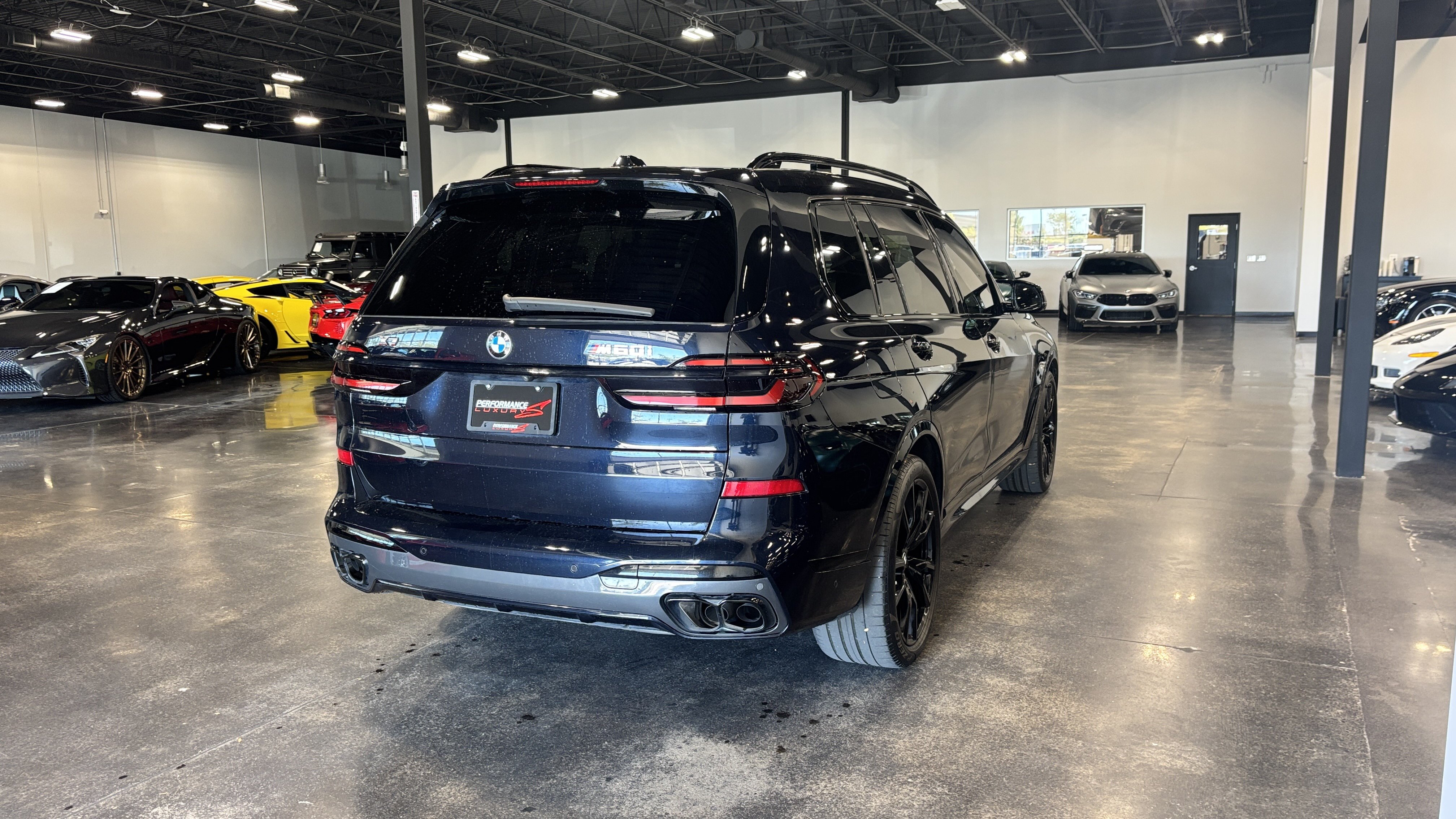 Used 2024 BMW X7 M60i w/ Executive Package AWD/4WD image 4