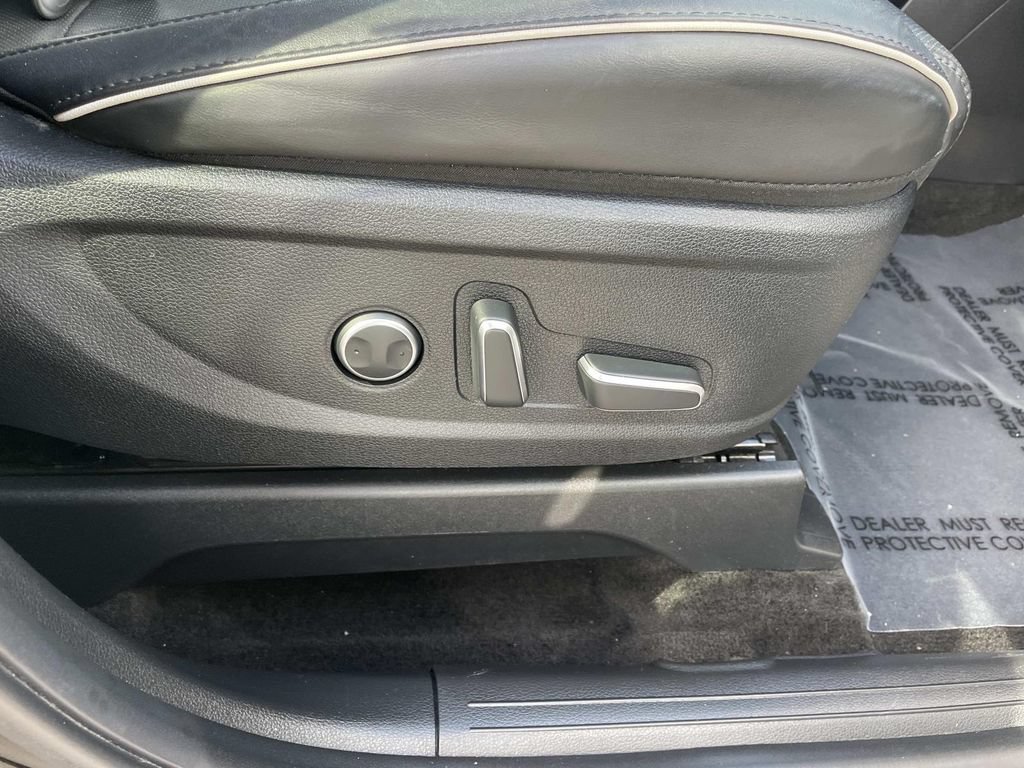 Used 2024 Hyundai Palisade SEL FWD image 29