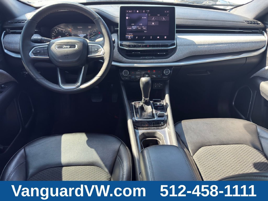 Used 2023 Jeep Compass Latitude w/ Convenience Group AWD/4WD image 27