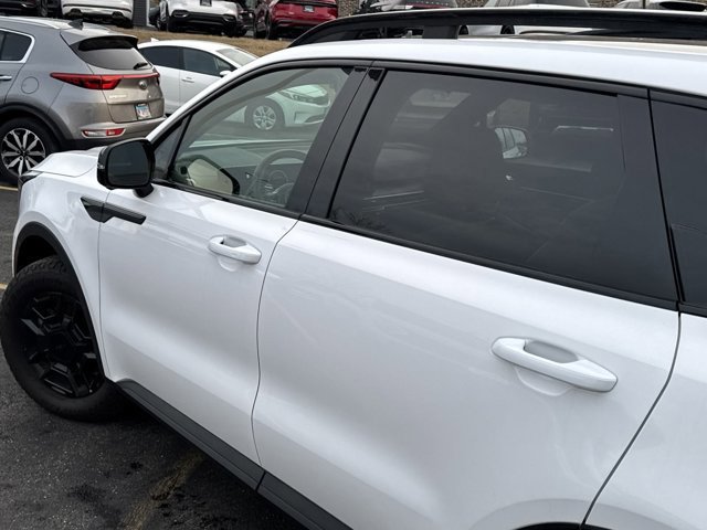 New 2025 Kia Sorento SX Prestige w/ Olive Brown Leather Package image 33