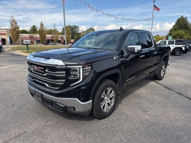 Used 2024 GMC Sierra 1500 SLT image 3
