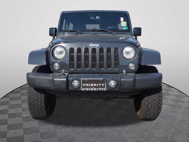 Used 2017 Jeep Wrangler Unlimited Sahara w/ Max Tow Package AWD/4WD image 5
