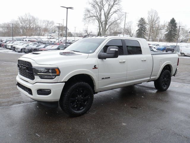 Used 2024 RAM 3500 Limited image 11