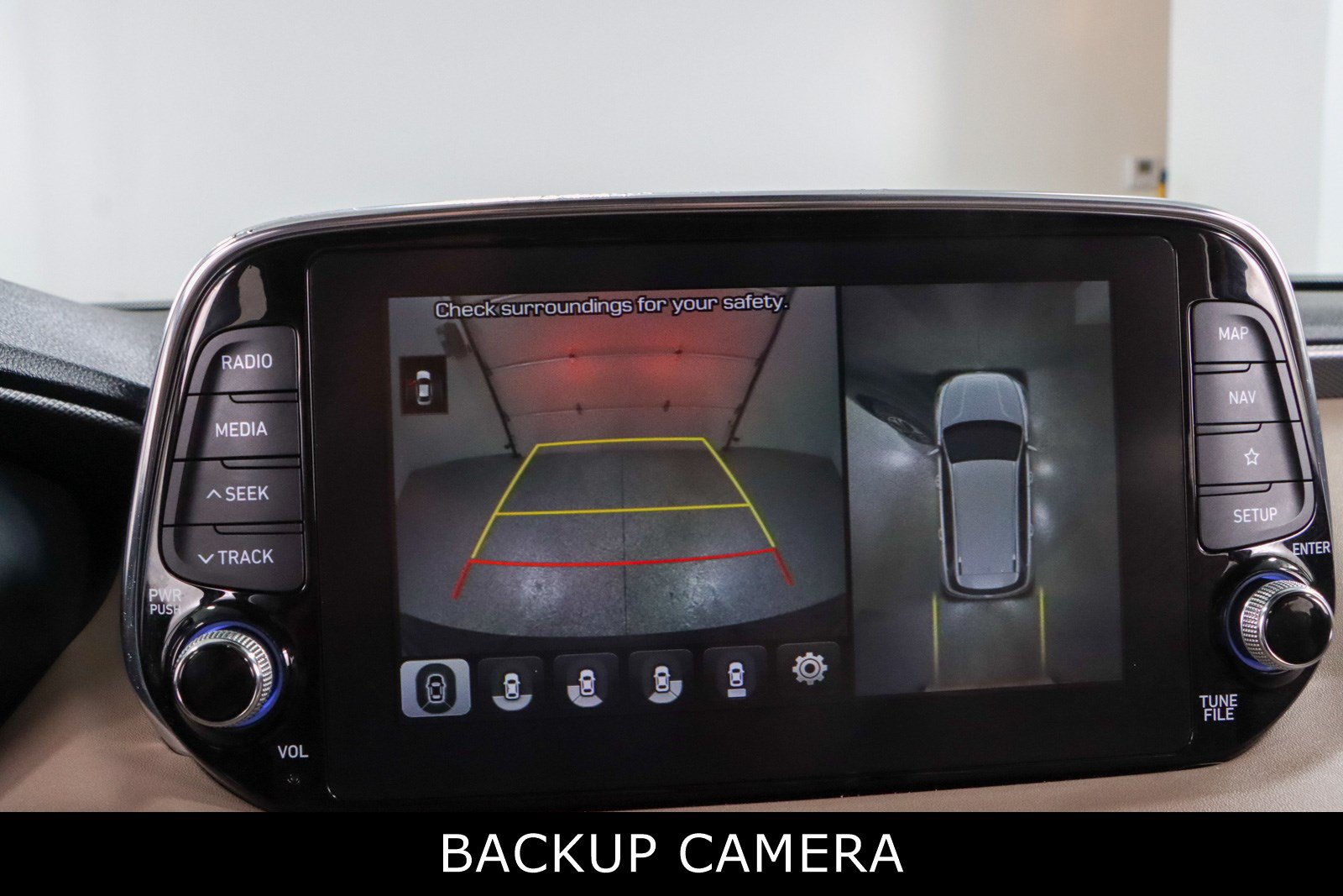 Used 2020 Hyundai Santa Fe Limited FWD image 18