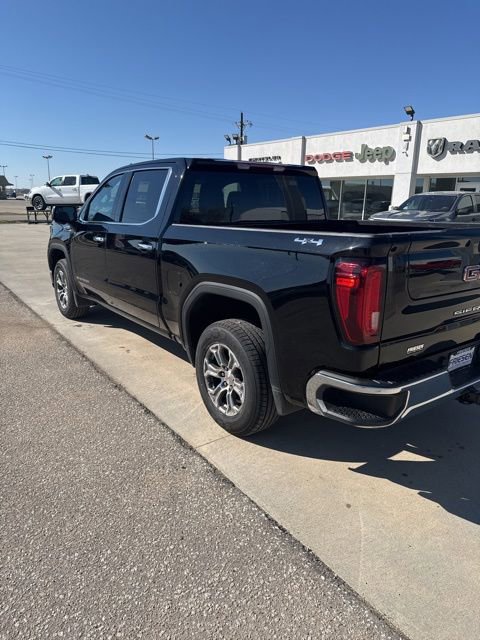 Used 2025 GMC Sierra 1500 SLT image 11