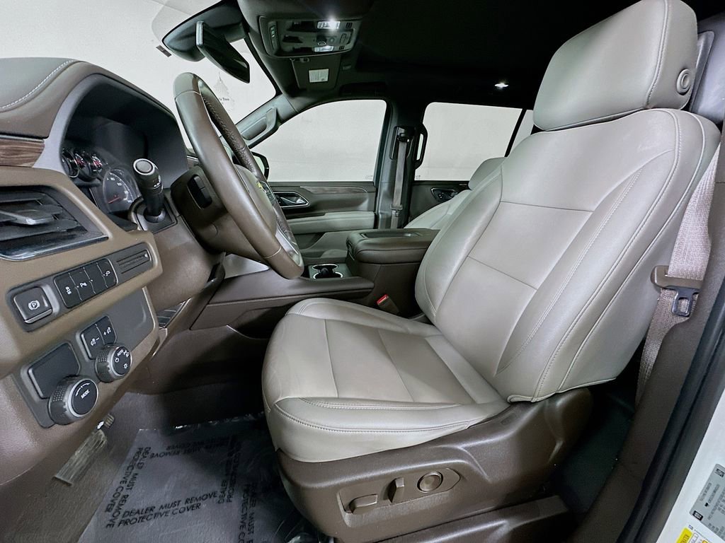 Used 2021 Chevrolet Suburban LT w/ Rear Media and Nav Package RWD image 16